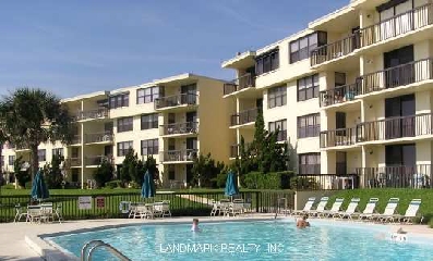 Waterfront condos in Florida consist of oceanfront condominiums, riverfront condos, beach front properties and intracoastal front condominiums